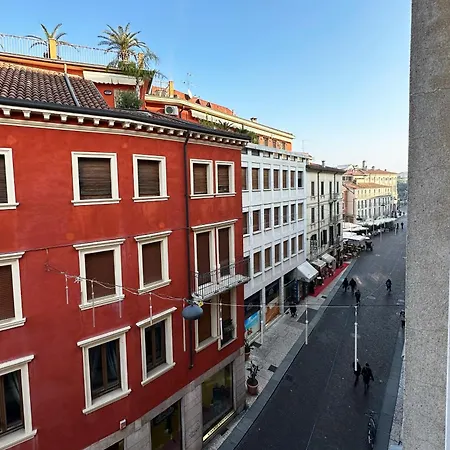 Casa Di Lucia 3* Верона