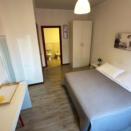 לינה וארוחת בוקר Casa Di Lucia
