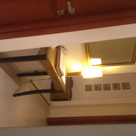 לינה וארוחת בוקר Casa Di Lucia 3*
