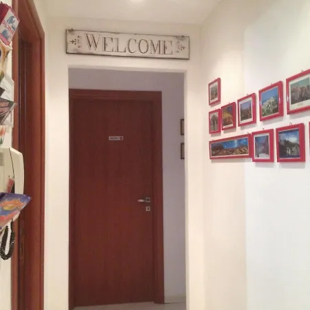 לינה וארוחת בוקר Casa Di Lucia
