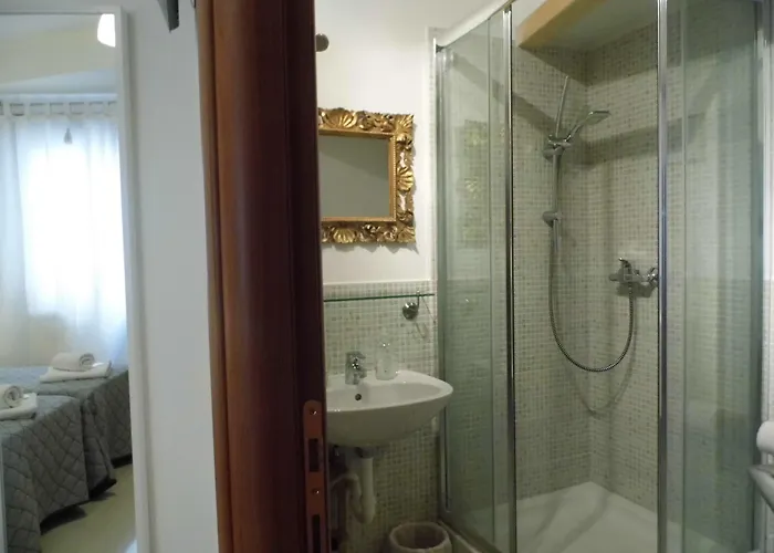 Casa Di Lucia Alojamento de Acomodação e Pequeno-almoço Verona