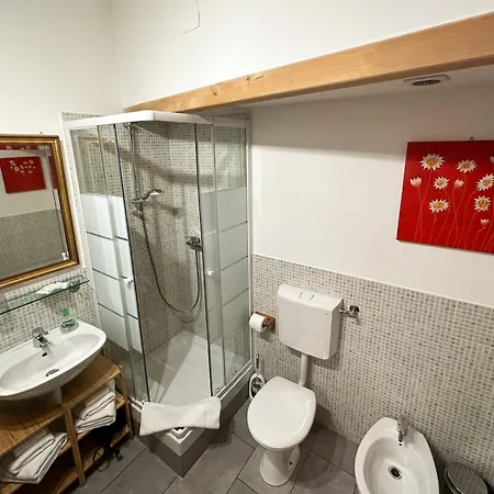 Casa Di Lucia 3*